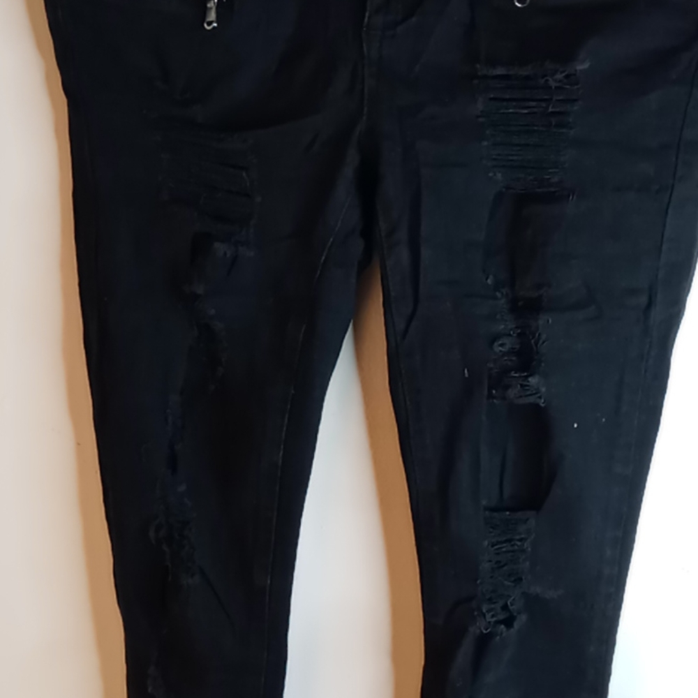 Clothes - Picture 2 of 2